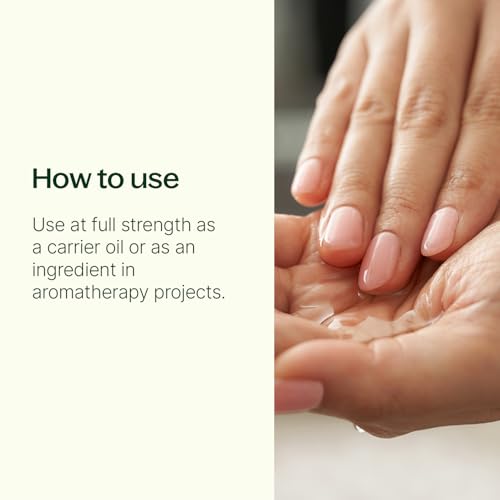 Plant Therapy Fractionated Coconut Oil Carrier Oil 16 oz - Product Imagery
