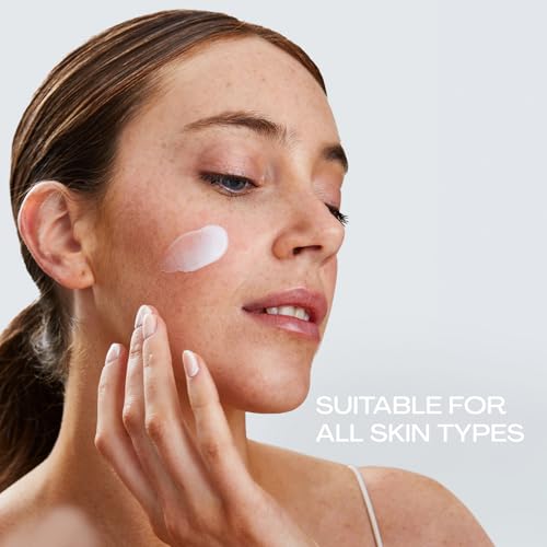 JESS BEAUTY | C-Bomb Vitamin C Moisturizer | Lightweight - Product Imagery