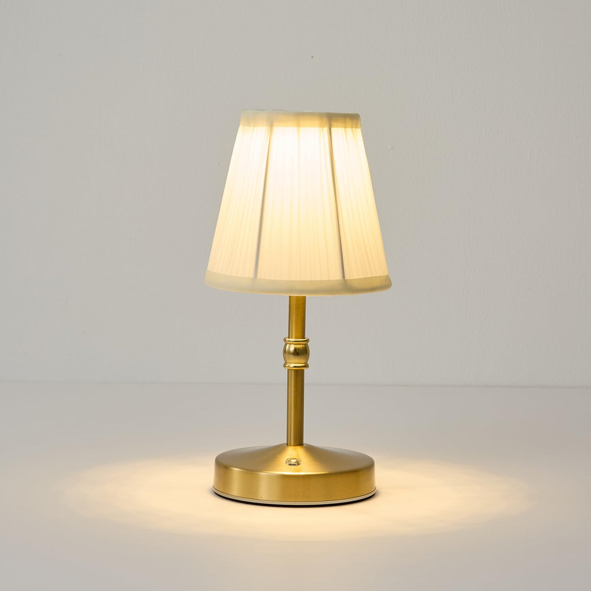 5w Led Cordless Mini Lamps 3000 mah Battery Operated Lamp 3 - KPSHINE Official Imagery - 2