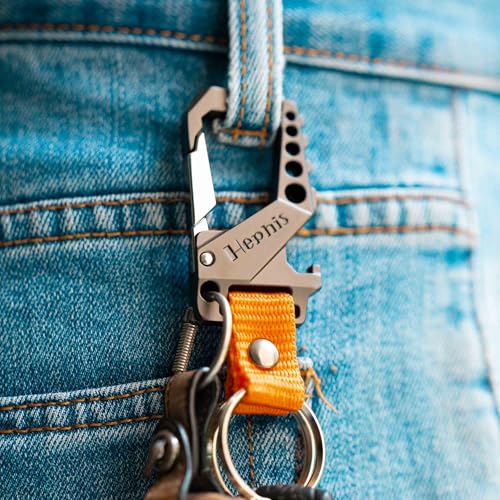 Skull Heavy Duty Key Chain,Car Emergency Escape Tool, Seat belt - Product Imagery