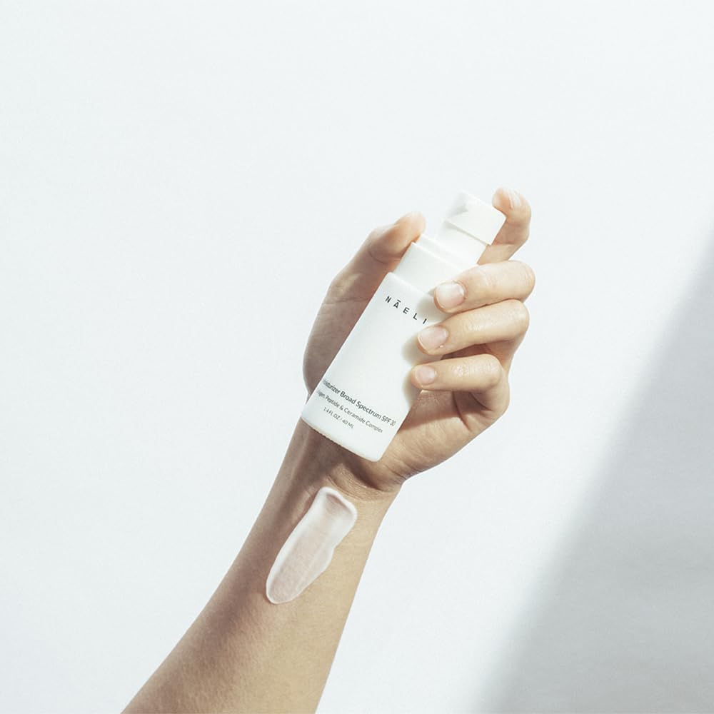 NAELI Face Moisturizer with SPF 30 Anti Aging Collagen - NAELI Official Imagery - 6