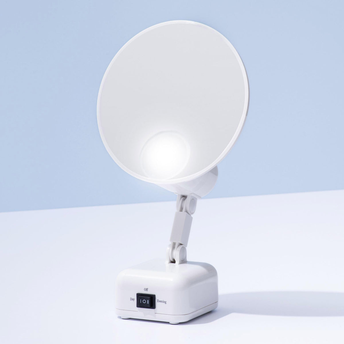Floxite FL 615 2 15X Magnifying Mirror with Light - Floxite Official Imagery - 3