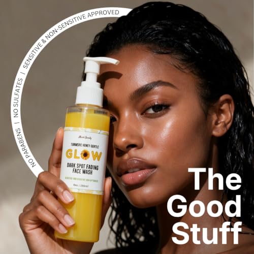 Daily Turmeric Face Wash – Kojic Acid Brightening Face Wash for - Product Imagery