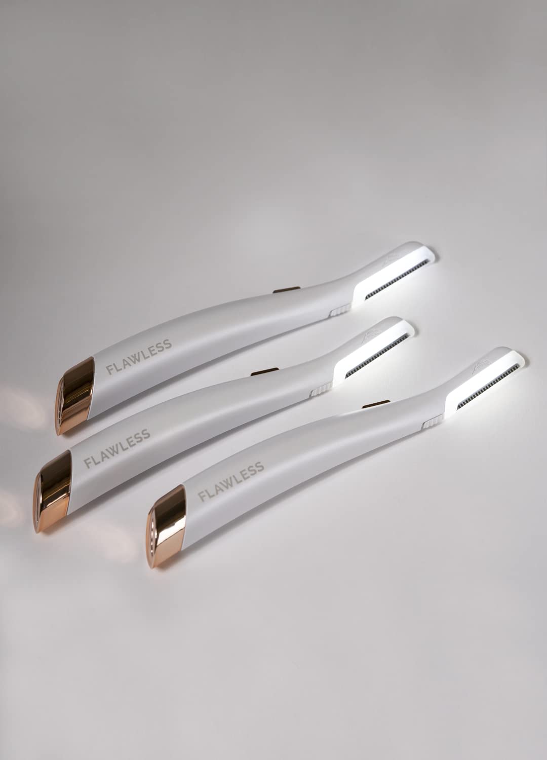 Finishing Touch Flawless Dermaplane Glo Lighted Facial - Flawless Official Imagery - 7