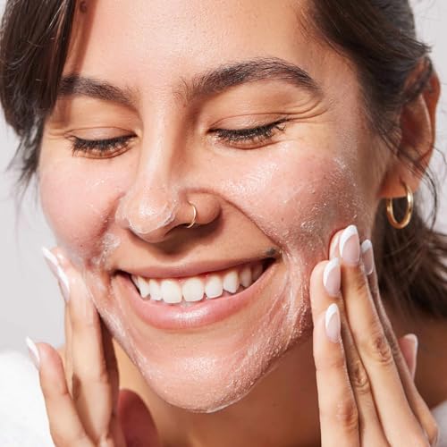 m-61 PowerGlow Pro+ Cleanse Deep Cleansing Exfoliating Face - Product Imagery
