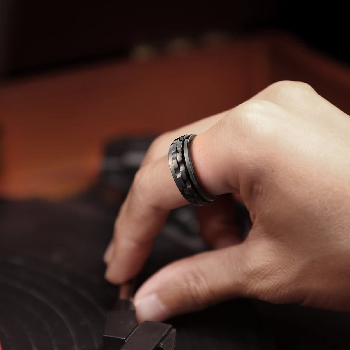 King Will 316L Stainless Steel Spinner Ring for Men 8mm Gear - King Will Official Imagery - 6