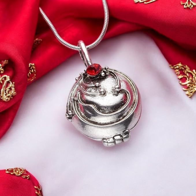 PRINCESS CUTENESS STORE Elena Gilbert Vampire Vervain Locket - Product Imagery