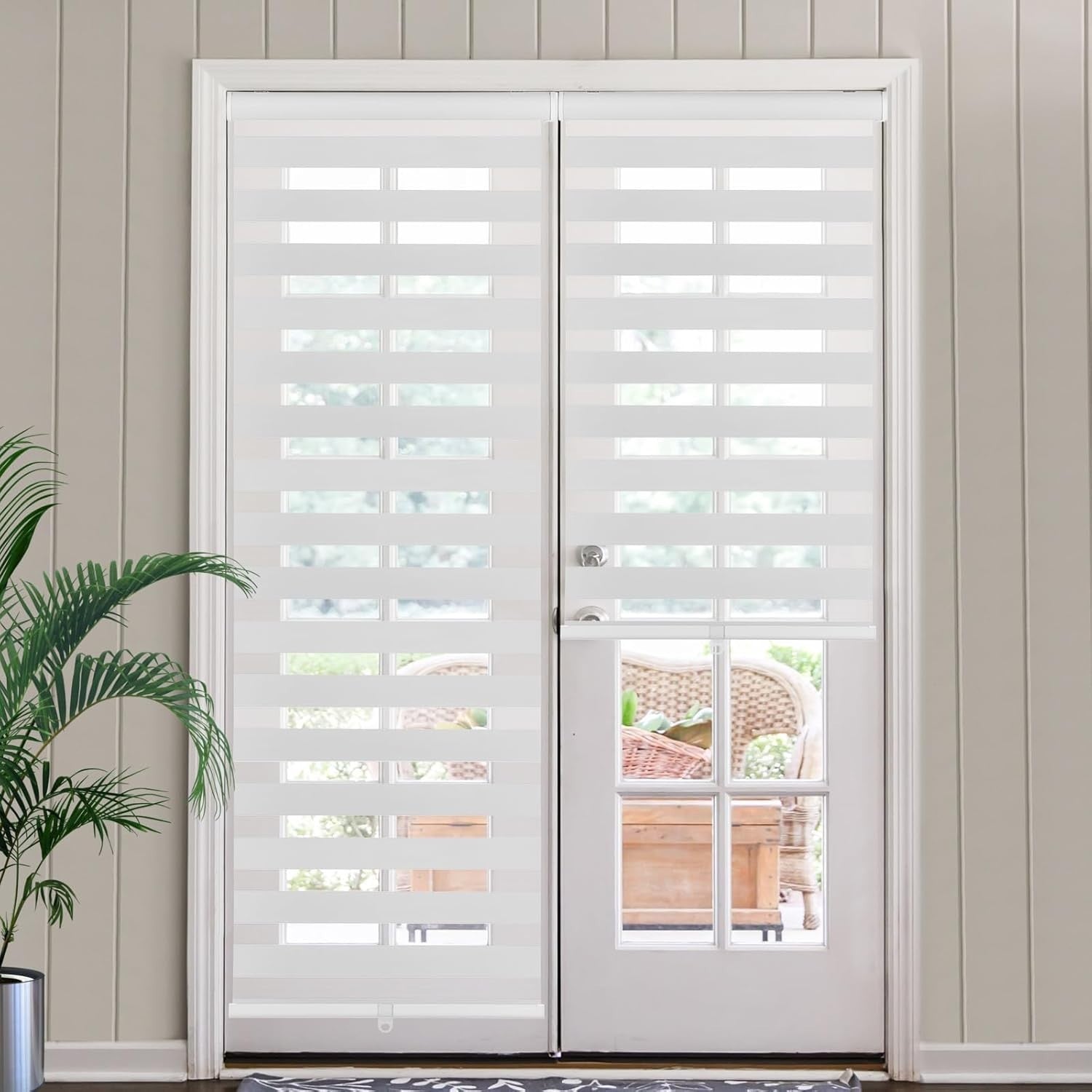SEEYE cordless zebra blinds for windows and French doors, featuring free-stop roller design and stylish zebra pattern.