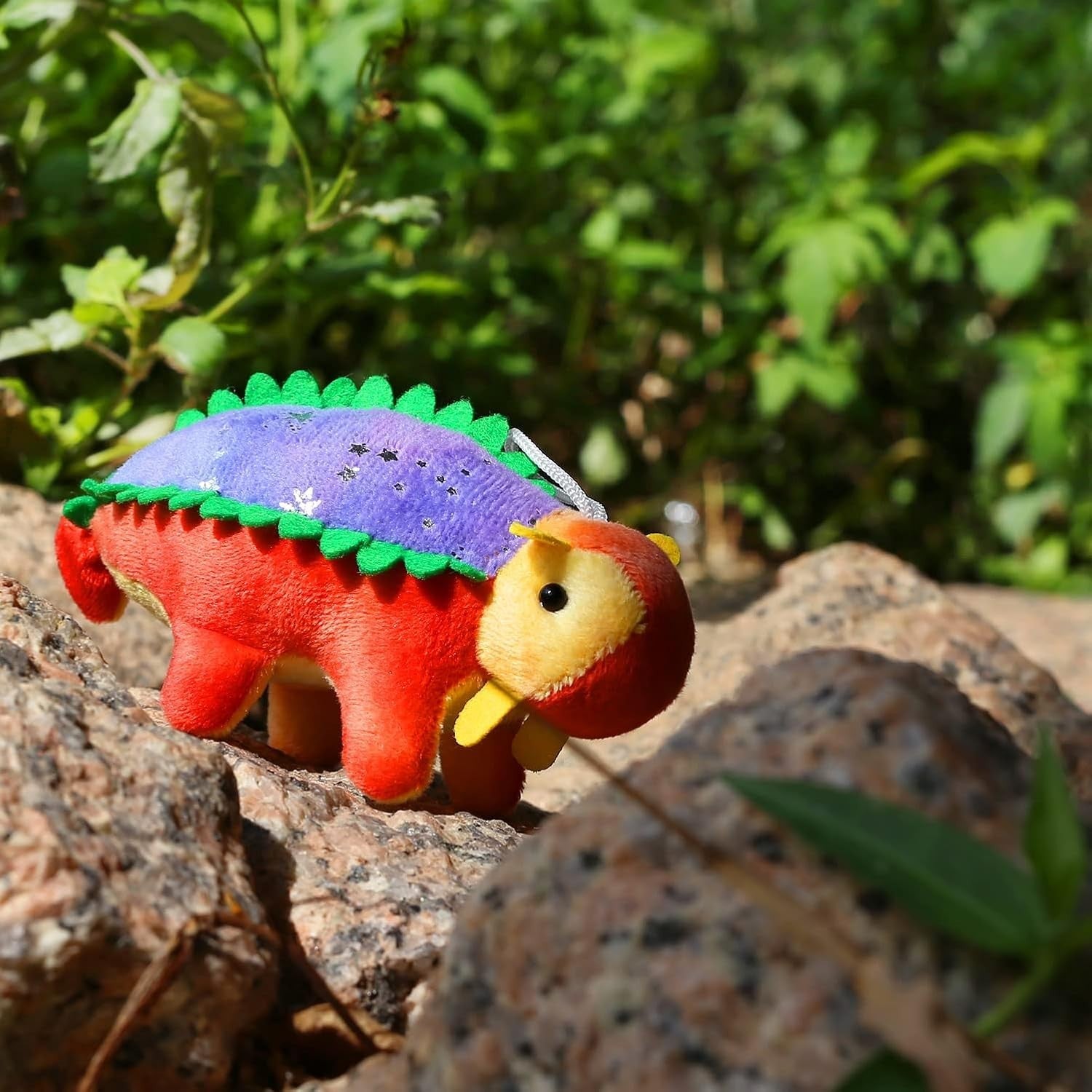 Set of 72 Uzoxlsn mini plush stuffed animals including dinosaurs, zoo animals, and ocean creatures for children’s party favors.