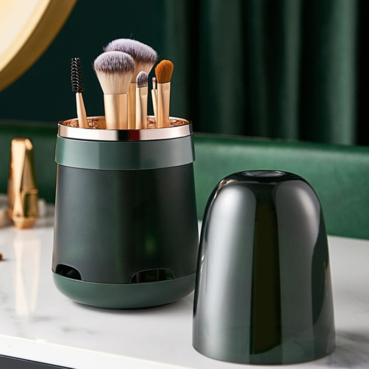 GOOHOCHY Makeup Brush Holder Organizer Ventilated Dustproof Design Portable round Cosmetic Brush Storage Cup for Vanity and Travel for Home Use