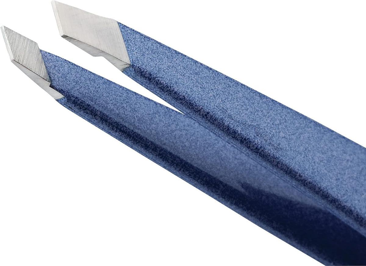 Tweezerman Slant Tweezer Tweezerman Tweezers for Eyebrows - Tweezerman Official Imagery - 5
