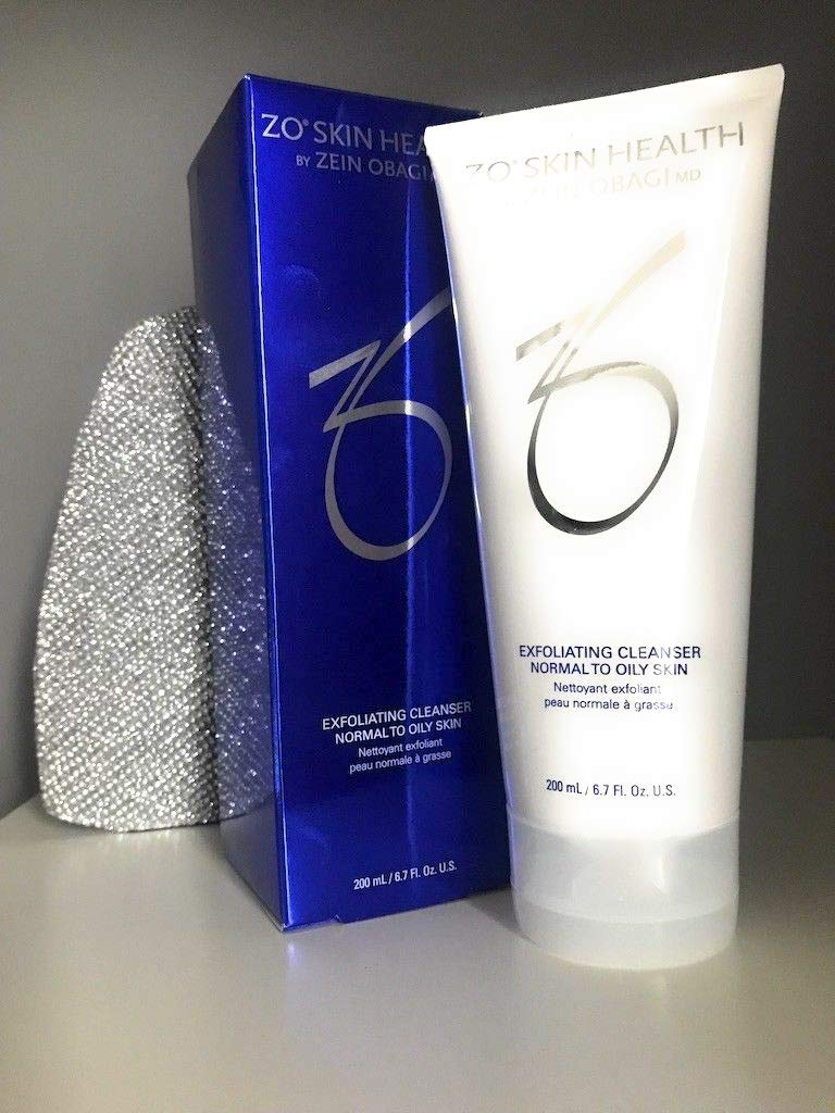 ZO SKIN HEALTH Exfoliating Cleanser - ZO SKIN HEALTH Official Imagery - 2