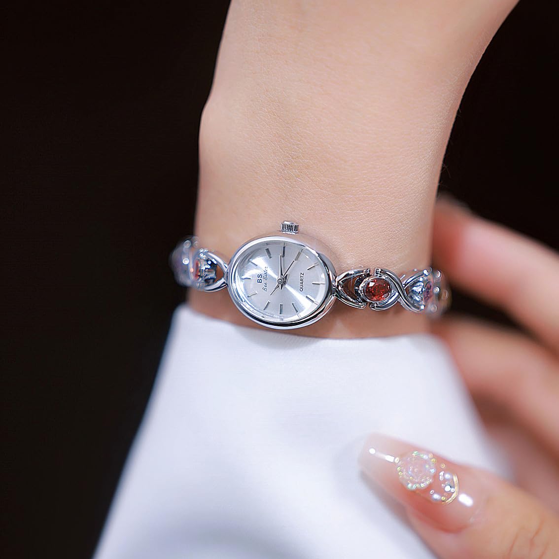 FANMIS Gold Watches for Women with Small Fase Oval Bracelet - FANMIS Official Imagery - 4