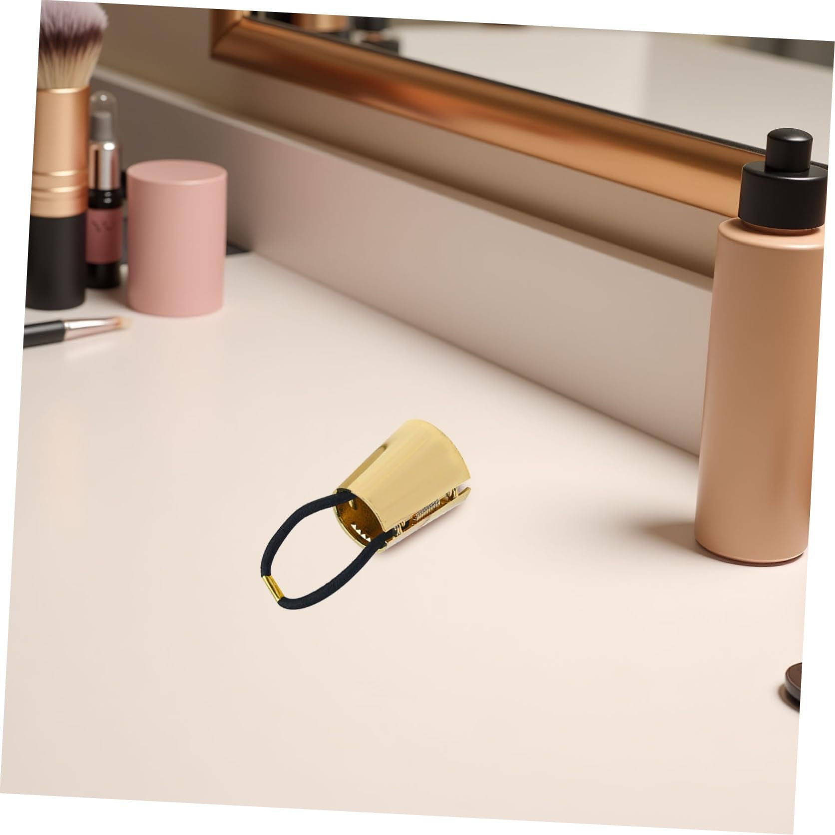 Gold PLAFOPE metal hair tie and elastic ponytail holder for everyday styling and secure hair management.