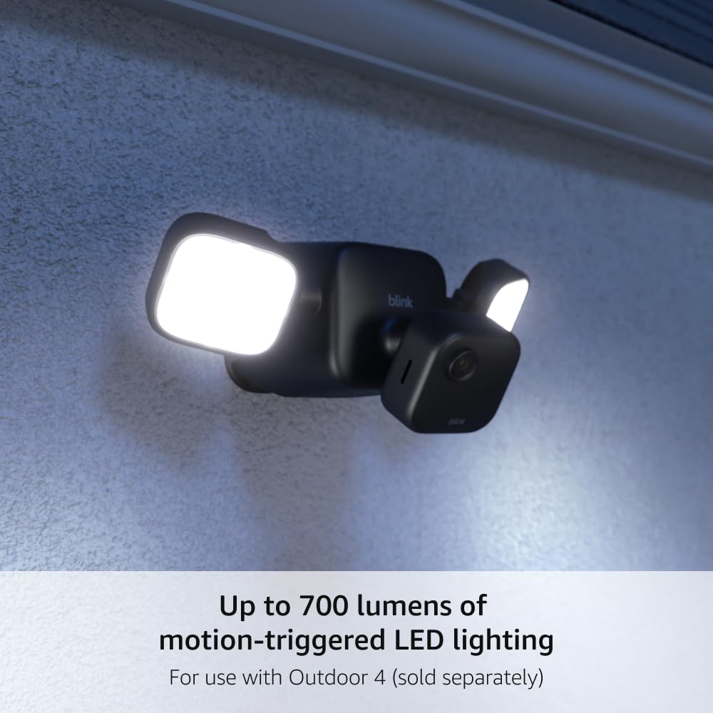 Blink Outdoor Floodlight Mount – Wire-free, 700 lumens, two-year - Blink Official Product View 4