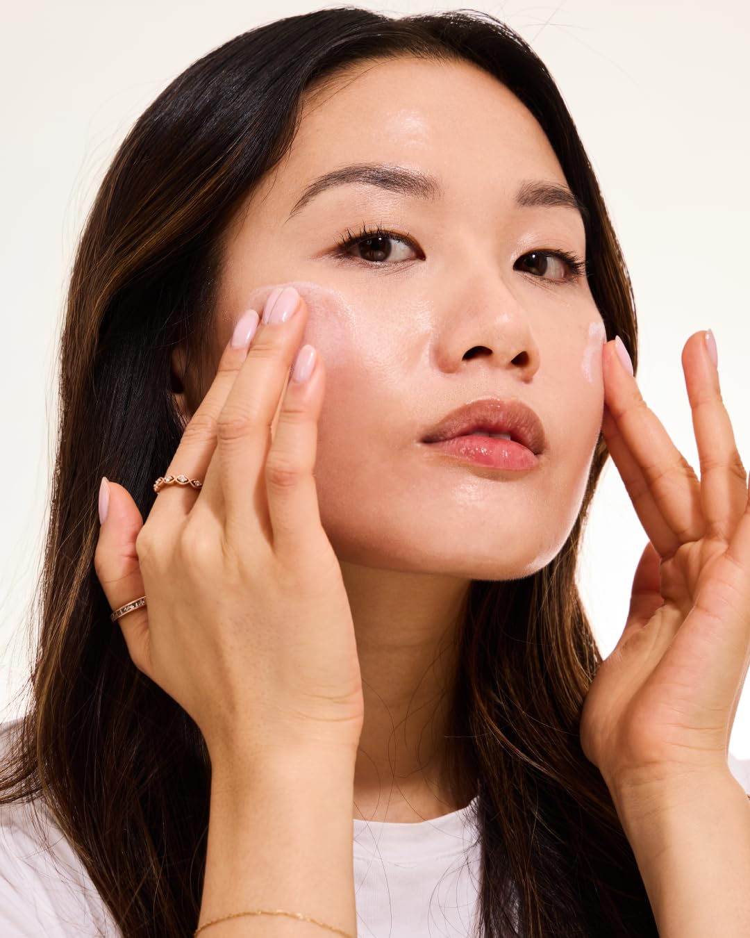 Peachy Mineral Facial Sunscreen SPF 50 - Peachy Official Imagery - 3
