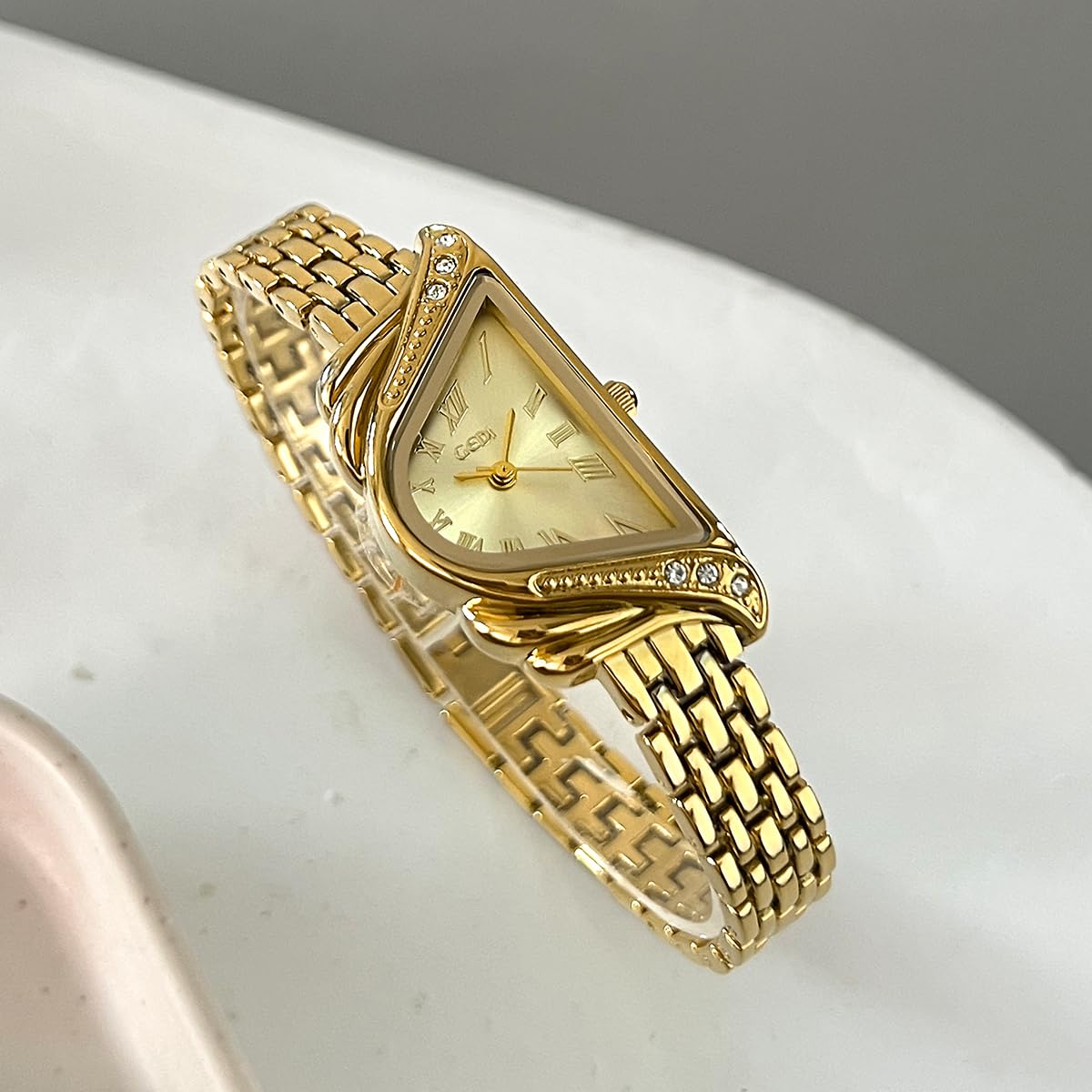 Gosasa Unique Womens Triangle Dial Watch Elegant Bracelet - Gosasa Official Imagery - 4