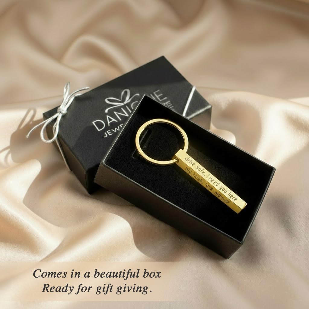 Personalized 3D Bar Keychain with Name Handwriting Photo 4 - Danique Jewelry Official Imagery - 6