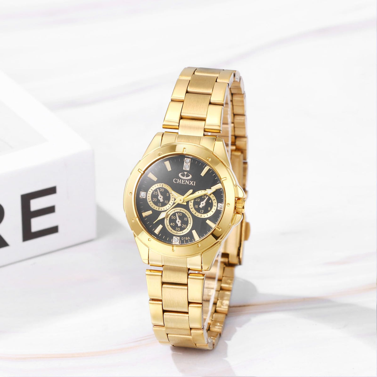 JewelryWe Quartz Rhinestone Waterproof Watch Women s - JewelryWe Official Imagery - 6