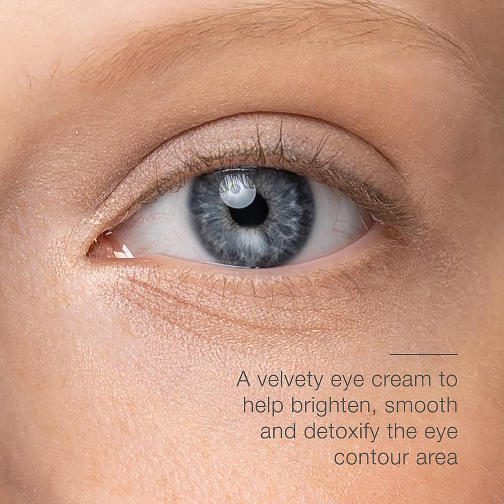 Skincode Essentials AlpineWhite Brightening Eye Contour - Skincode Official Imagery - 6