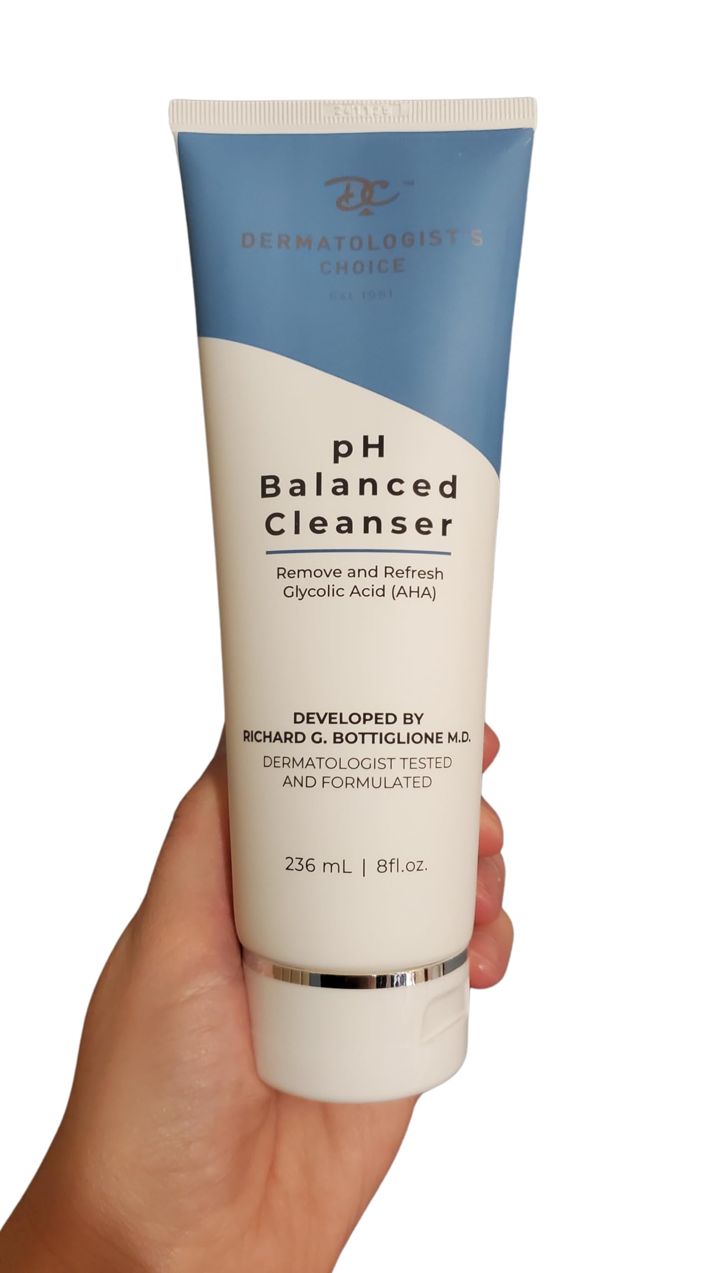 Dermatologist s Choice pH Balanced Cleanser with AHA - Dermatologist's Choice Official Imagery - 6