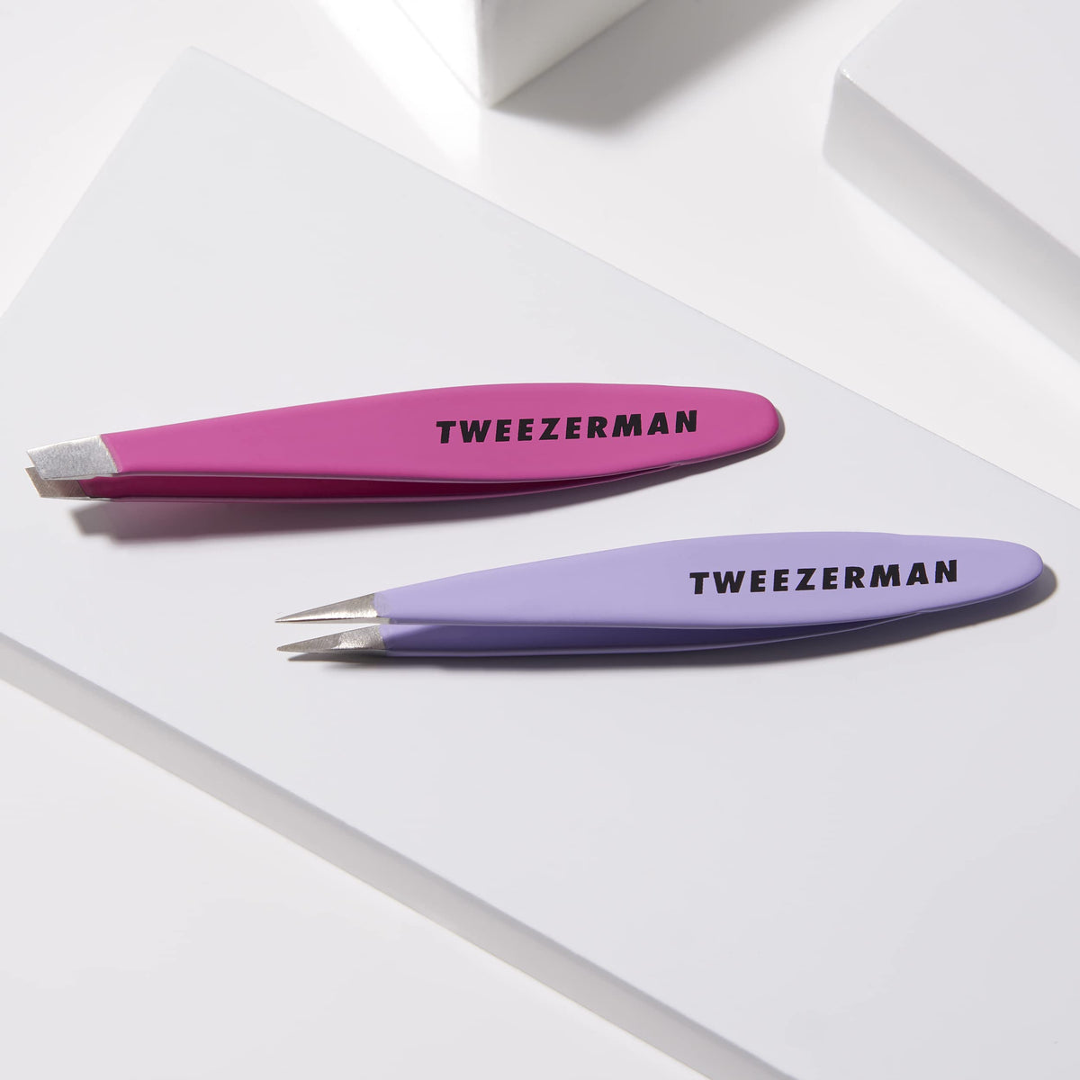 Tweezerman Mini Slant and Point Tip Tweezer - Tweezerman Official Imagery - 8