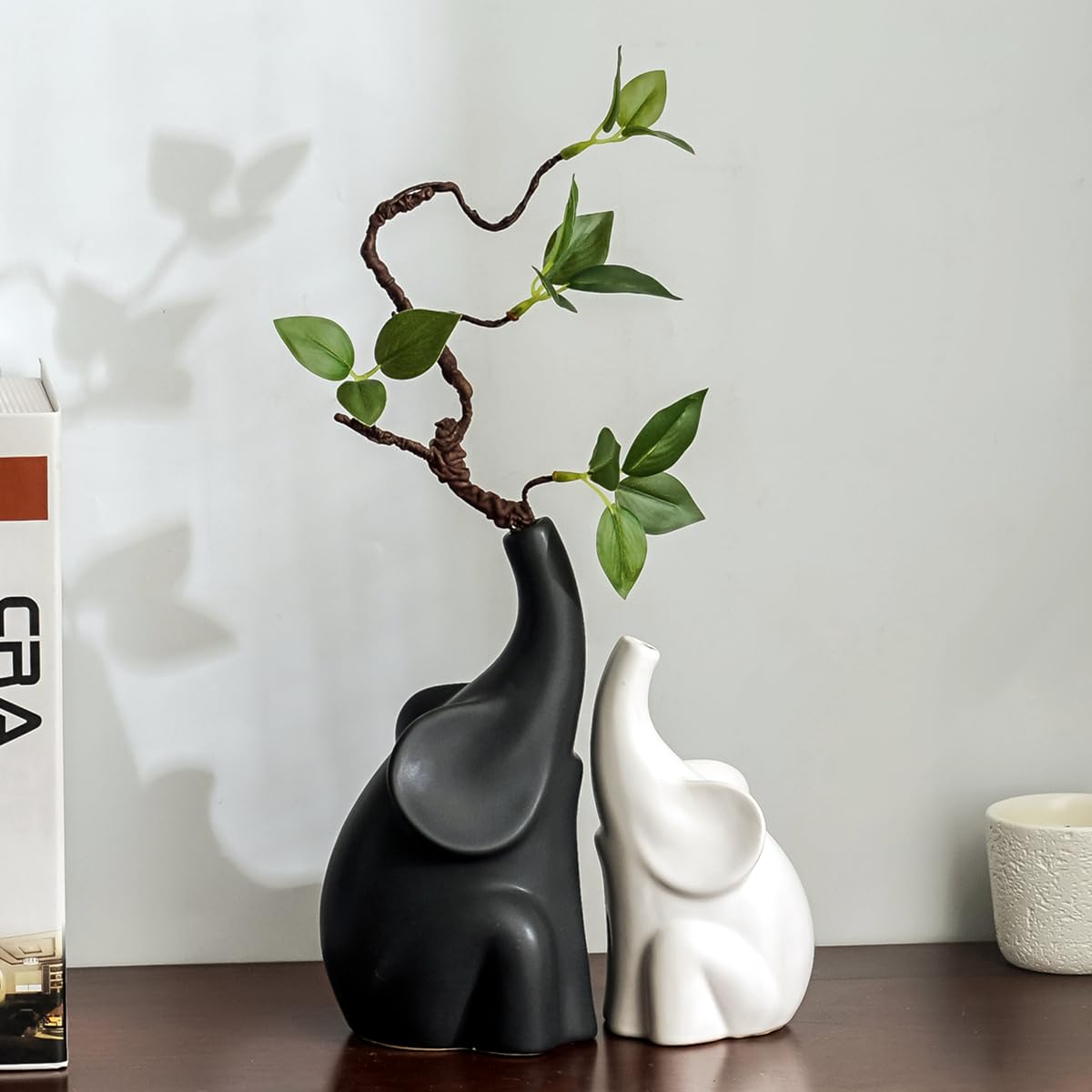 Loving Pair of Elephants with Flower Modern Ceramic Decor - GZDDYUMYJX Official Imagery - 2