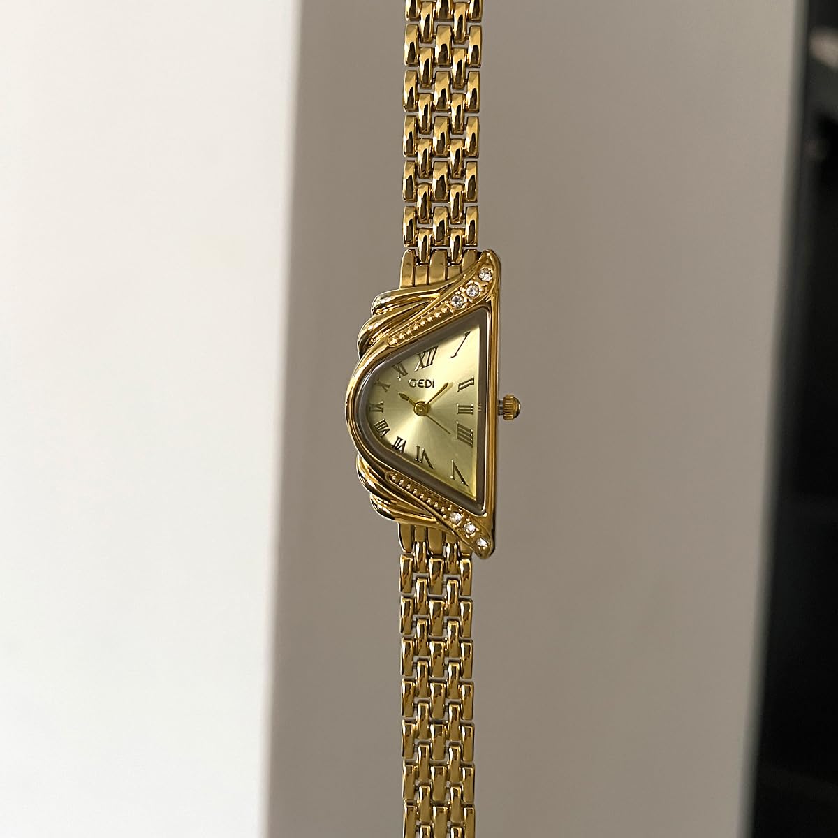 Gosasa Unique Womens Triangle Dial Watch Elegant Bracelet - Gosasa Official Imagery - 7