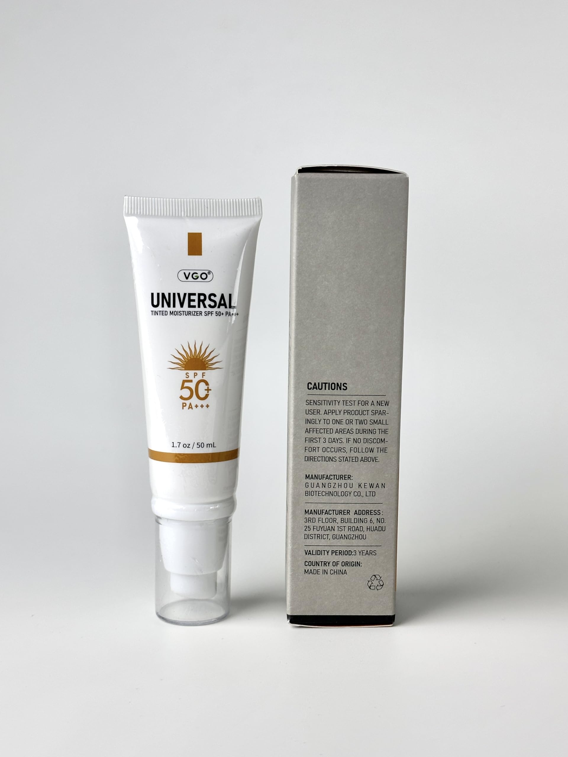 VGO Tinted Sunscreen for Face SPF 50 Hydrating Sun Essence - VGO Official Imagery - 8