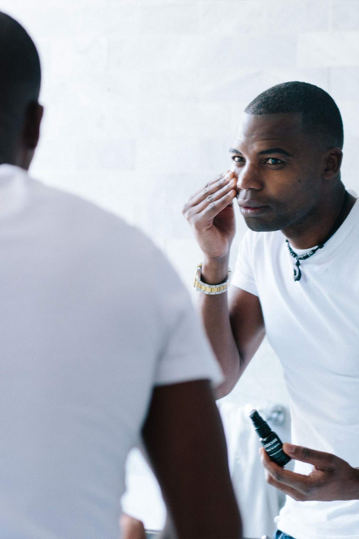 Brickell Men s Restoring Eye Routine for Men Eye Cream and - Brickell Men's Products Official Imagery - 5