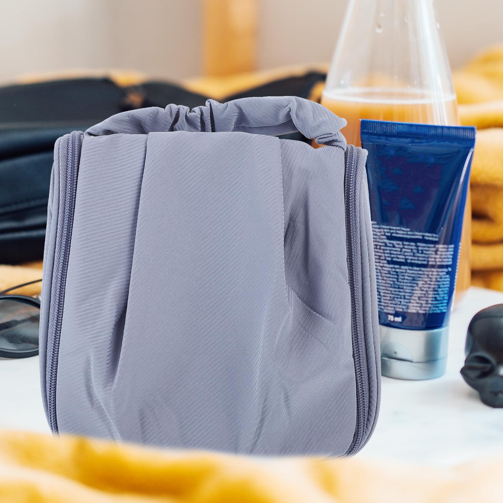 TEHAUX Travel Cosmetic Bag Large Capacity Waterproof Portable Toiletry Bag with Handle for Women Makeup Organizer Blue