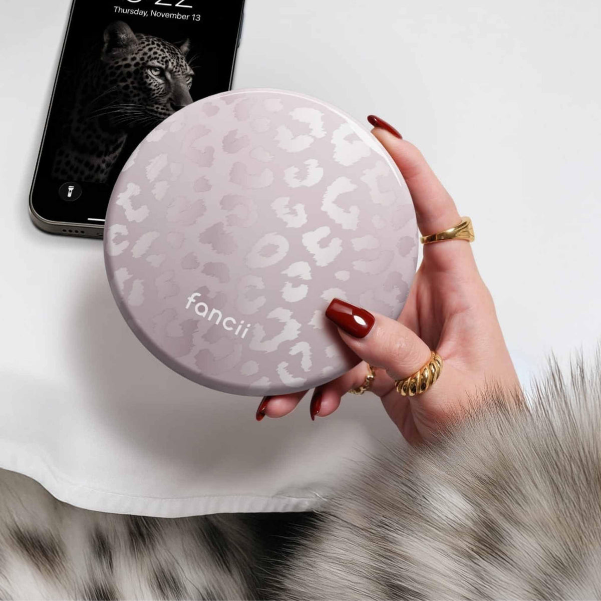 Fancii Taylor LED Lighted Travel Makeup Mirror Rechargeable - Fancii Official Imagery - 8