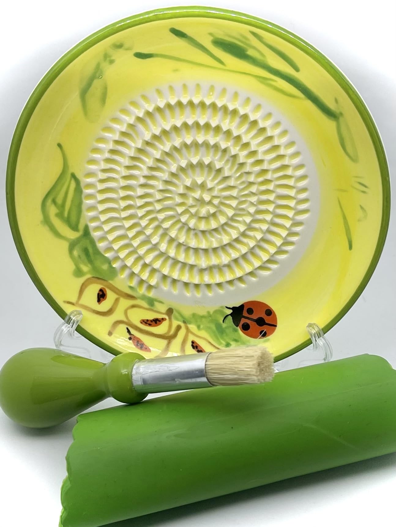 Premium Ceramic Garlic Grater Plate Set - Yellow Ladybug - Product Imagery