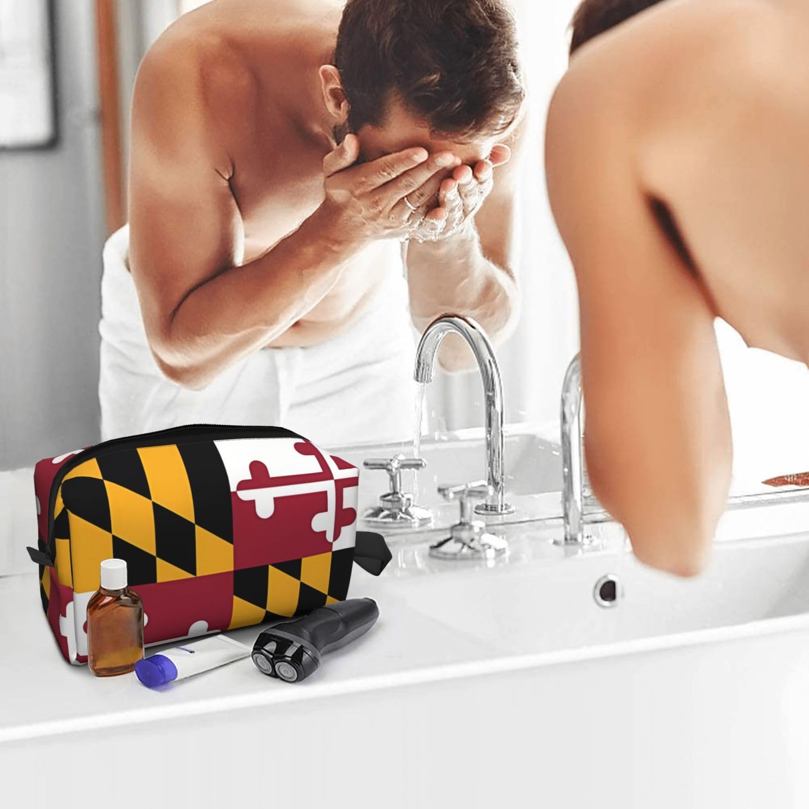 SXZVVBN Flag of Maryland Large Capacity Travel Toiletry Bag Durable Oxford Cloth Makeup Organizer Cosmetic Pouch