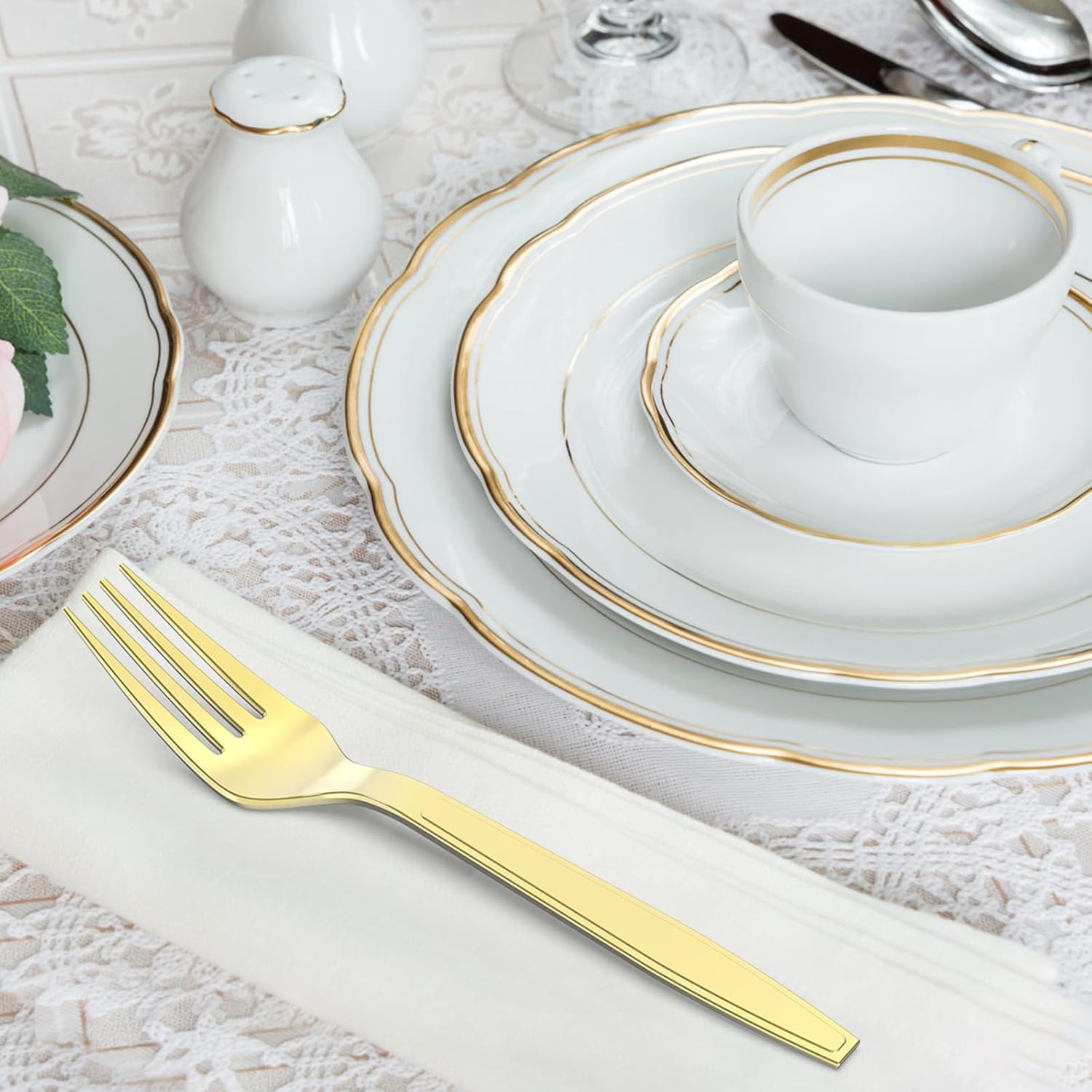 Dealusy 360 count of heavy-duty gold plastic forks, BPA-free disposable cutlery for parties and events