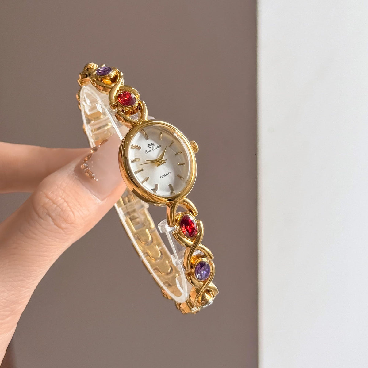FANMIS Gold Watches for Women with Small Fase Oval Bracelet - FANMIS Official Imagery - 3