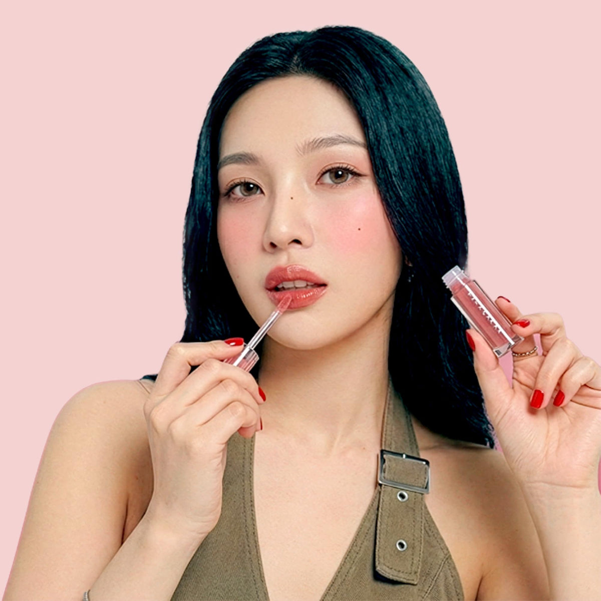 WM X NETFLIX SQUID GAME Get Ready With Younghee Make up SET - WAKEMAKE Official Imagery - 5