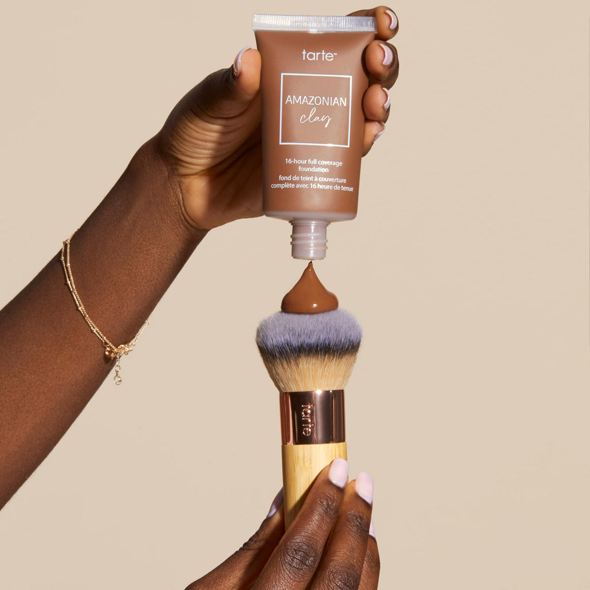 tarte the buffer airbrush finish foundation brush Blending - tarte Official Imagery - 6