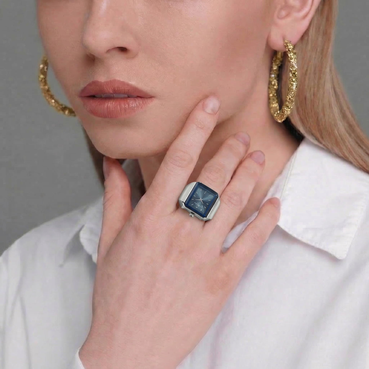 Jessica Simpson Women s Ring Watch Rectangular Sunray Dial - Jessica Simpson Official Imagery - 3