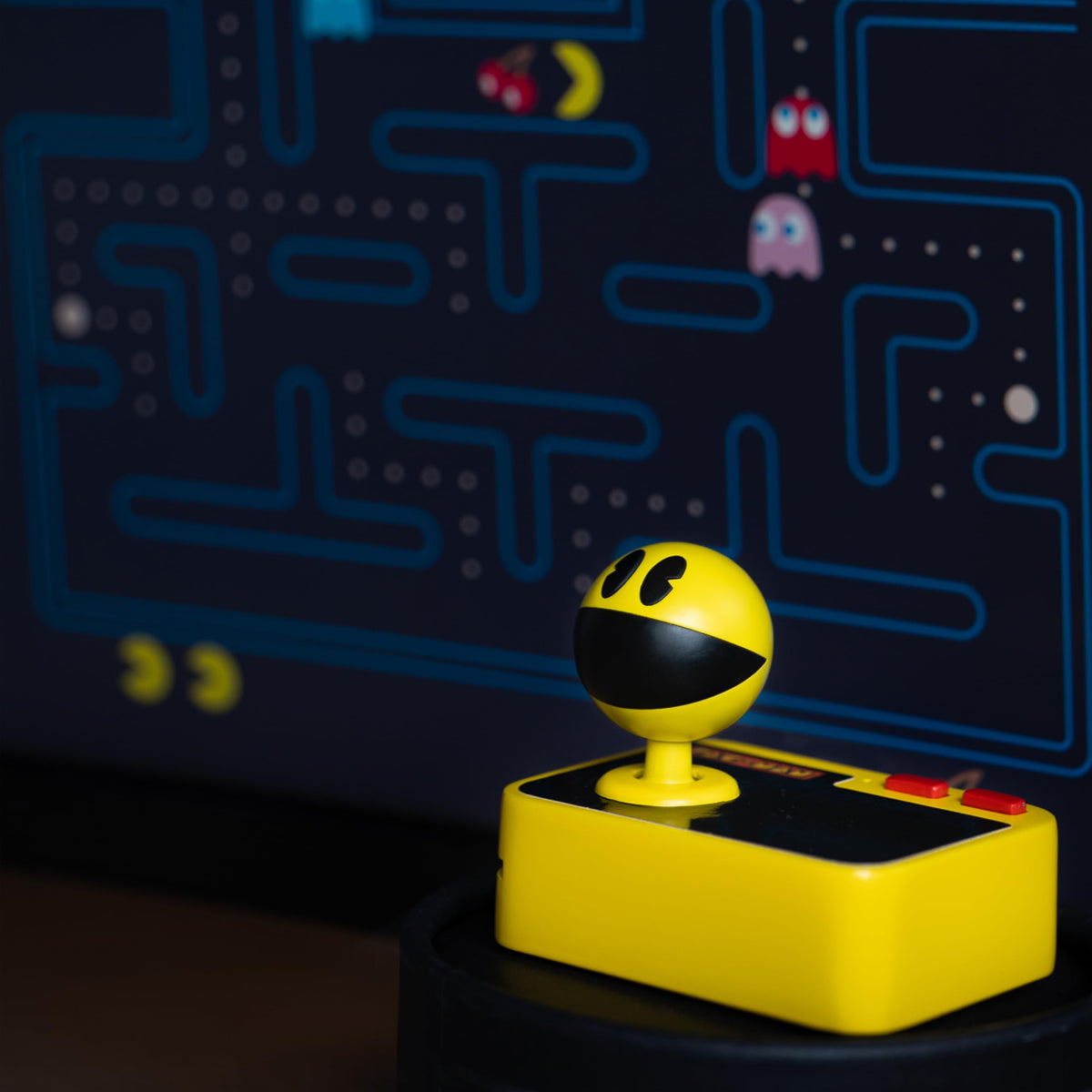 Fizz Creations Pac Man Plug Play Wireless Controller TV - Fizz Creations Official Imagery - 5