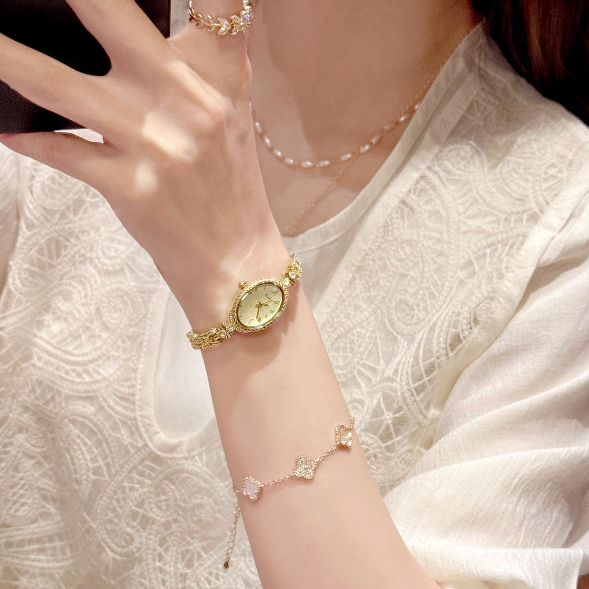 Fashion Vintage Gold Oval Quartz Watches for Women - CARLIEN Official Imagery - 7