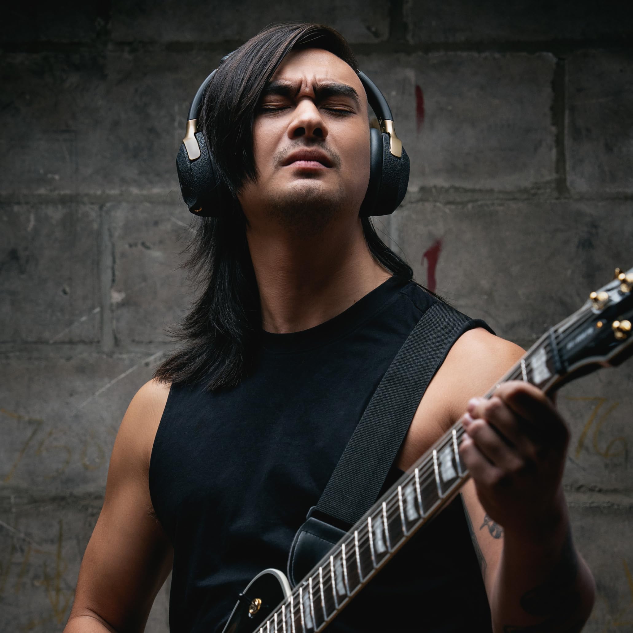 Positive Grid Spark NEO Wireless Smart Guitar Headphone Amp & Rig by Positive Grid - Angle View 7