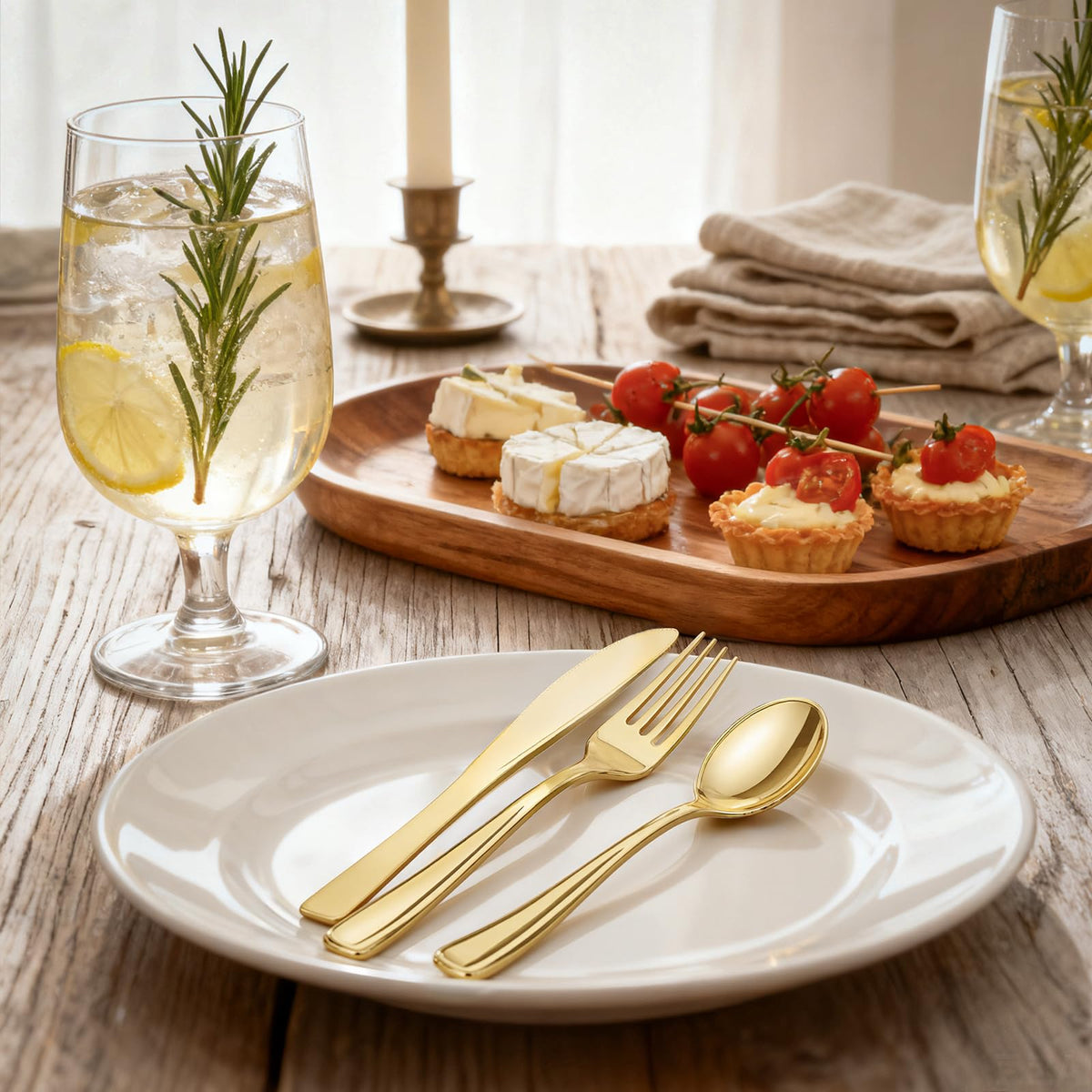 WDF300 Pieces Gold Plastic Silverware - WDF Official Imagery - 4