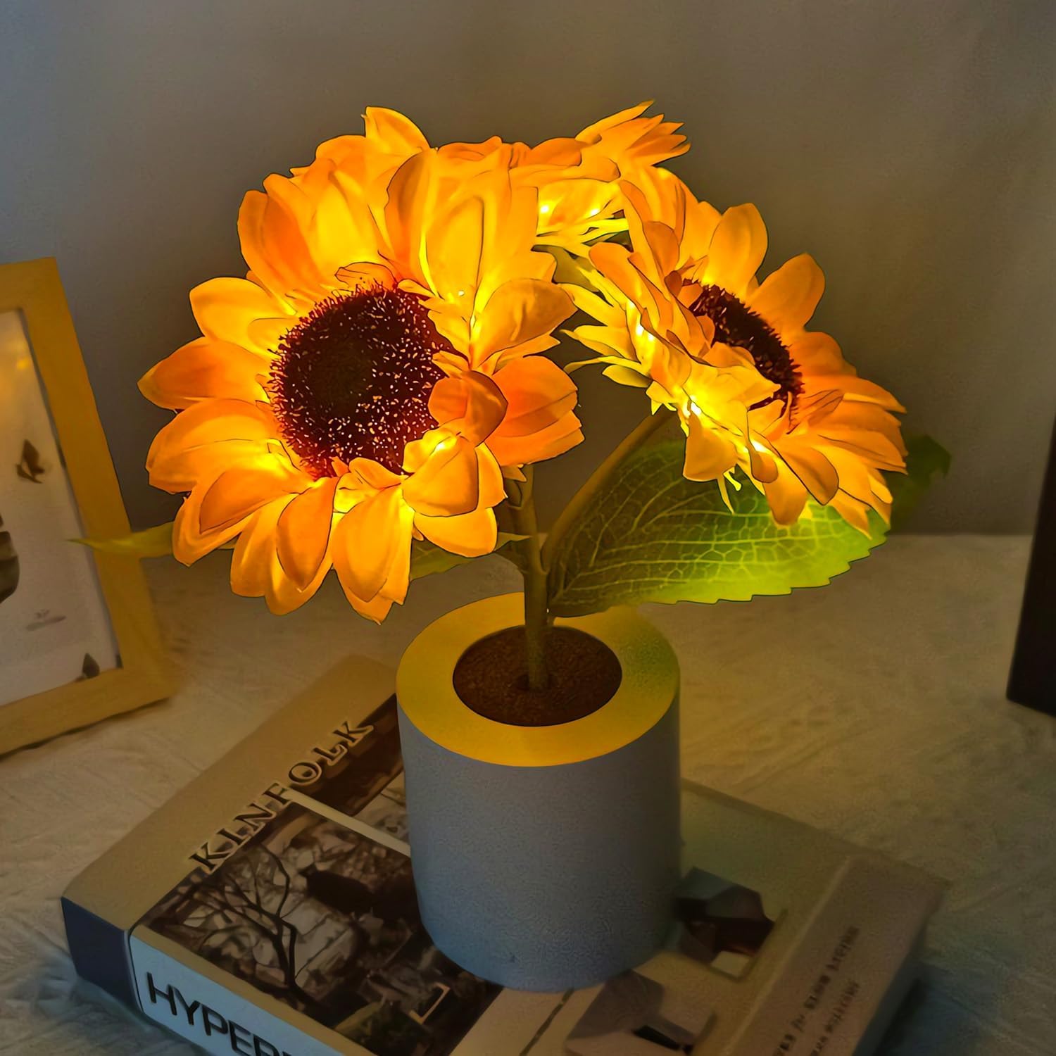 Lifnatty sunflower lamp gift for women, decorative table lamp with sunflower design, ideal for Mother's Day or birthday presents