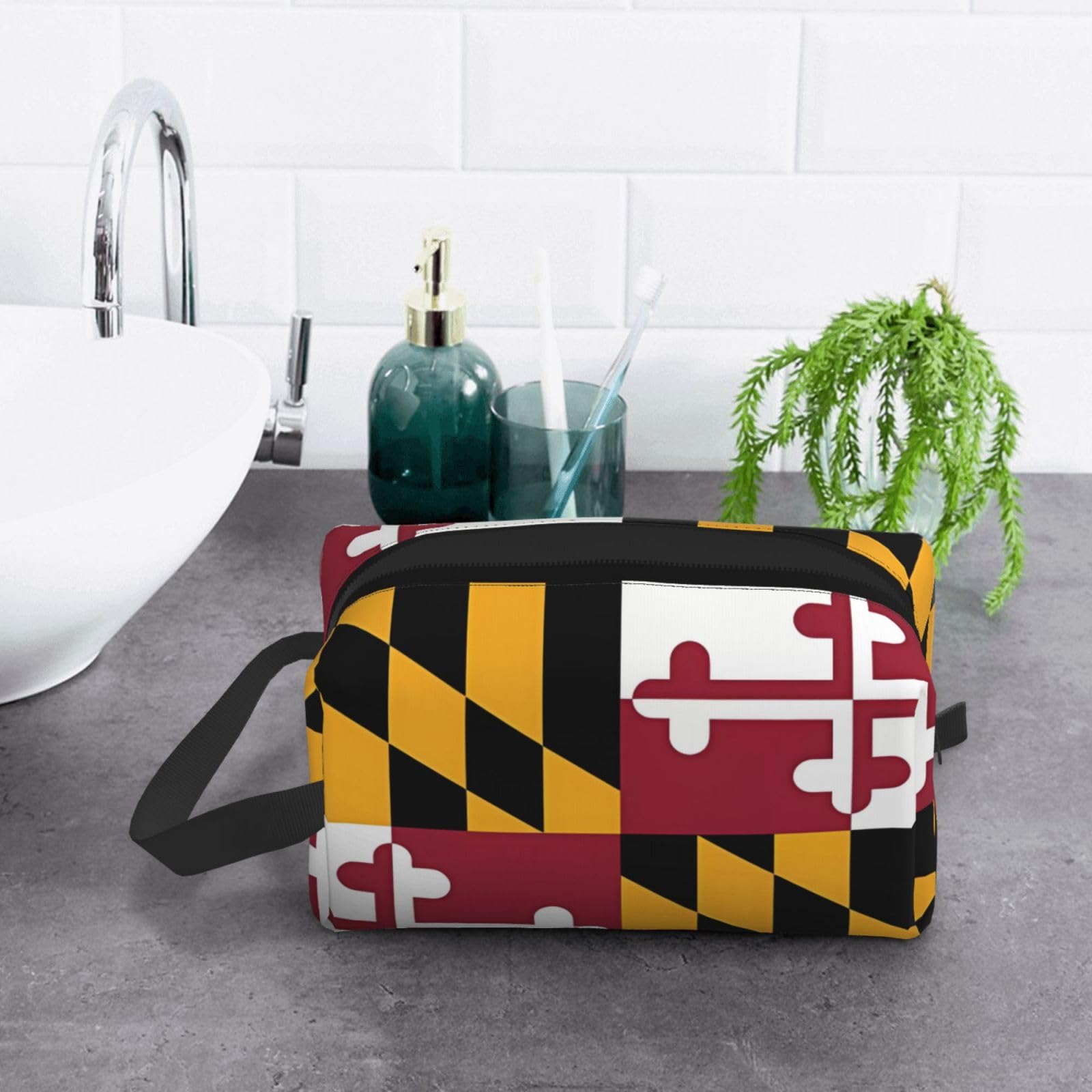 SXZVVBN Flag of Maryland Large Capacity Travel Toiletry Bag Durable Oxford Cloth Makeup Organizer Cosmetic Pouch