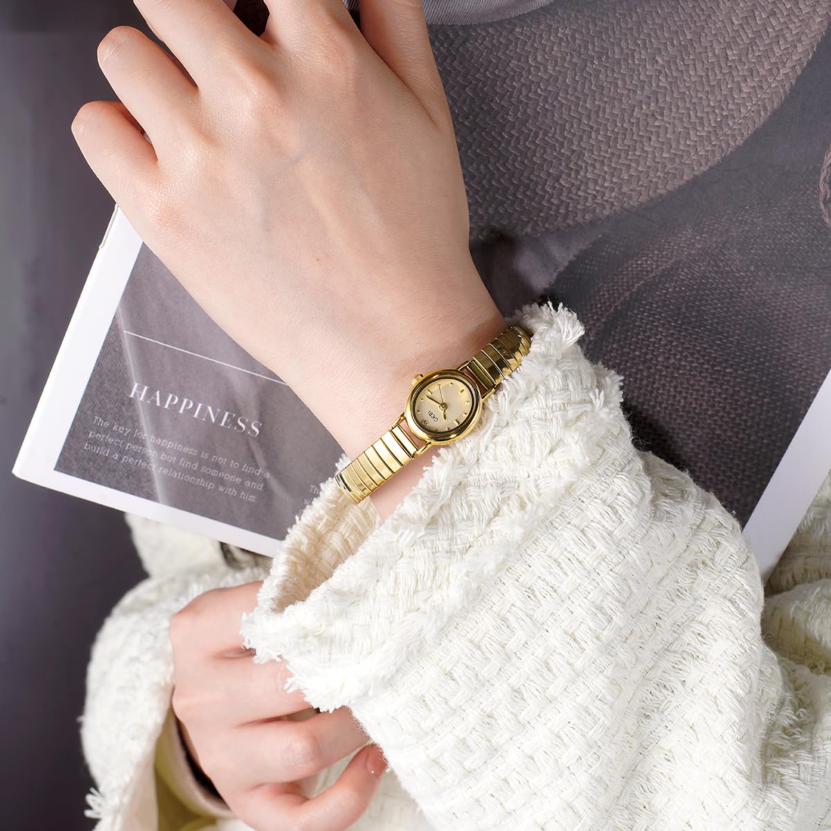 FANMIS Small Gold Watches for Women Oval Dial Leather Band - FANMIS Official Imagery - 6