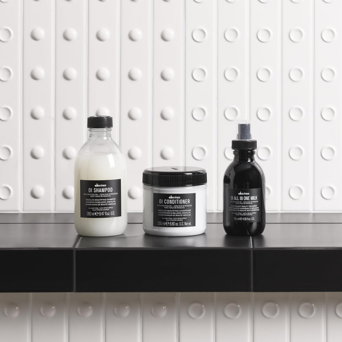 Davines OI All In One Milk Detangling Leave In Conditioner - Premium Selection Official Imagery - 8