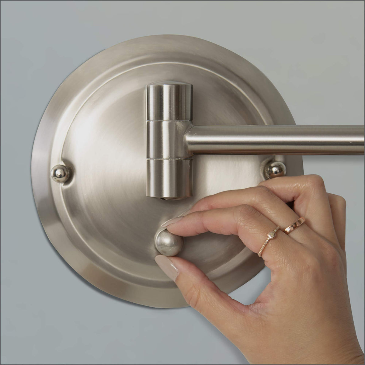 Zadro 14 Round Fluorescent 5X 1X Bathroom Magnifying Mirror - Zadro Official Imagery - 7