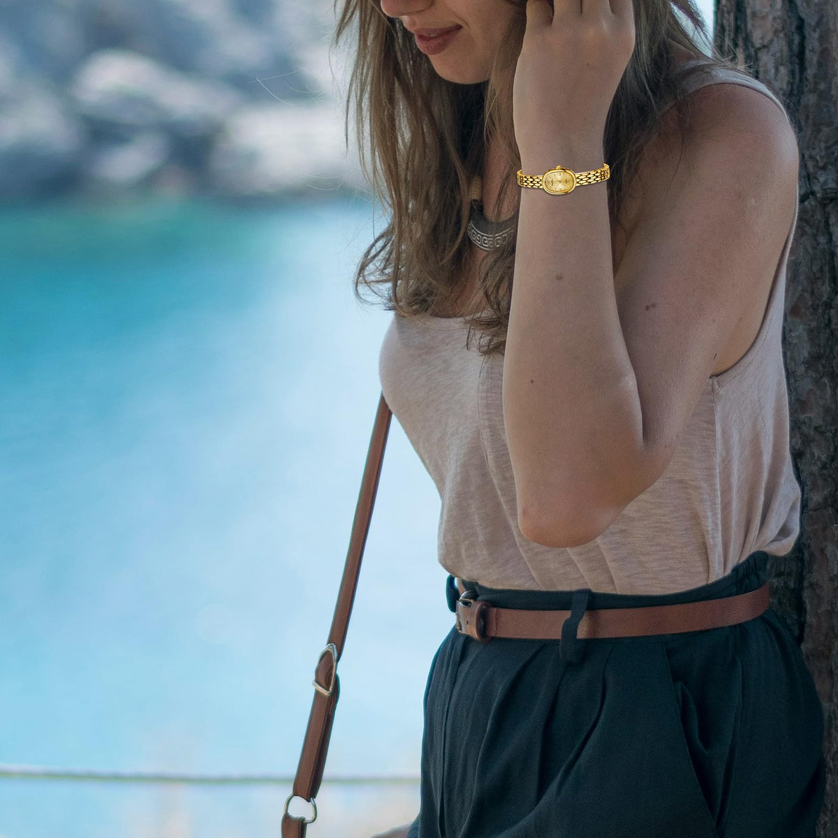 Diaofendi Petite Vintage Oval Gold Women s Watch Waterproof - Diaofendi Official Imagery - 7