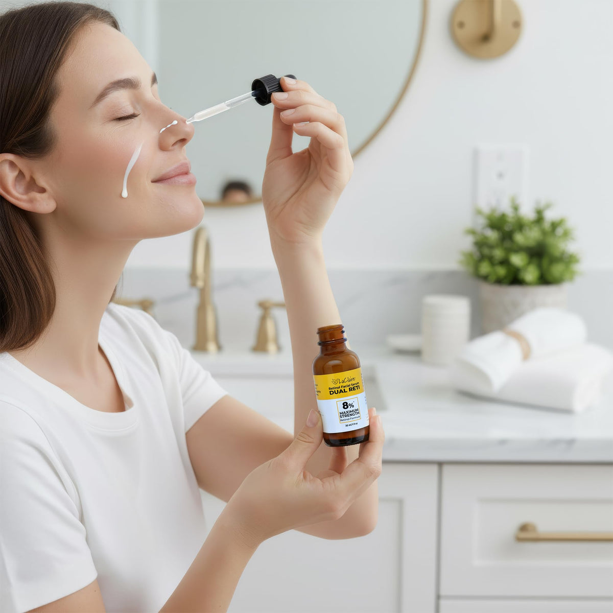 Retinol Complex Face Serum Anti Aging Brightening Firming - LaClaire Official Imagery - 5